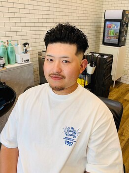 バーバーショップヒーロー 八王子店(BARBER SHOP HERO)の写真/【JR八王子駅徒歩8分】BARBERだからこその技術力と再現性の高いフェード・パーマスタイルが大人気<理容室>