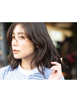 白髪が気にならない美しい髪を手に入れられる！上品な色味で大人女性の魅力をUP♪ワンランク上の仕上がりに