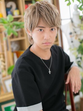 カバーヘアアンドスパ ブリス 浦和(COVER HAIR&SPA bliss) サイドパートのハイトーンモテ髪マッシュm3浦和10代20代30代