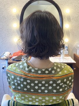 エルサフィロ キタハマ(el zafiro kitahama) 30×40代×透明感×ボブ×パーマ