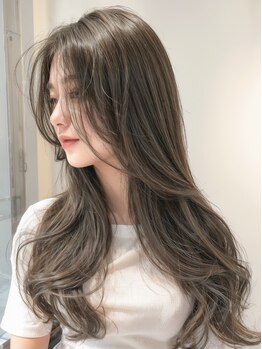 ラテ(LATTE)の写真/艶感あふれる理想の仕上がり◎柔らか質感のクリアな発色でナチュラルな抜け感のあるトレンドスタイルに♪