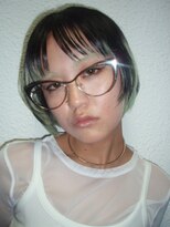 キジ(KIJI)&nbsp;レイヤーボブ/オン眉/ワイドバング/インナーカラー/ハイトーン