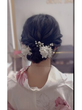 ピュアスタジオ 亀戸(PURE STUDIO) ふんわりシニヨン