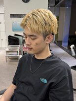 ユーフォリア 渋谷グランデ(Euphoria SHIBUYA GRANDE)&nbsp;メンズスタイル メンズカット センターパート 短髪 AKARI