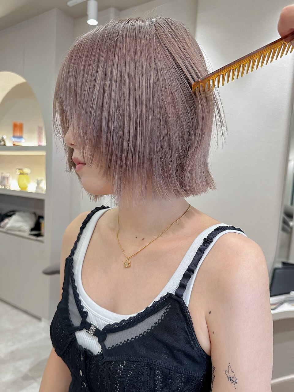 ピンクベージュ/ブリーチ/ボブ/表参道/女性美容師