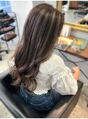 ハイライト　デザインカラー　艶トリートメント　巻き髪ロング