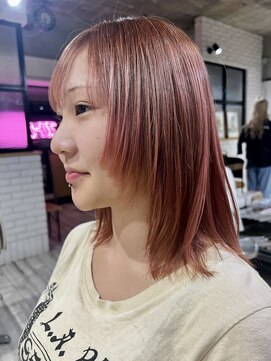 ストロベリーR. ハッシュカットでピンクカラー♪