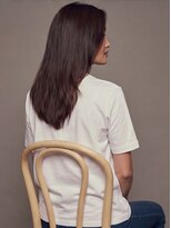 キヴィ(kivi) 大人の艶髪ストレートロング×髪質改善 白髪ぼかしカラー