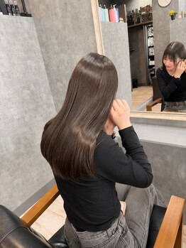 グラック(glac)の写真/髪質改善で、理想の輝きを。季節を問わず扱いやすく、顔まわりも自然に伸びる艶髪、はじめませんか。