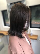 ナンバーフォーナチュラル(NO4 natural) 26. 切りっぱなしロブ/黒髪ミディアム/似合わせ/ツヤ感