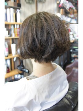 オーバーキャプテンネイキッド(OVER CAPTAIN NAKED) メリハリスウィング＊ショートボブ