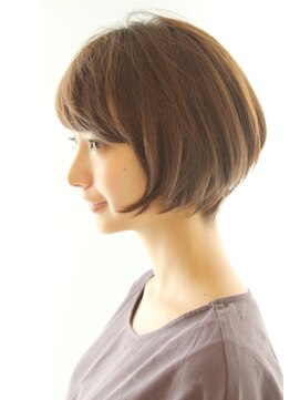 レウナ 外苑前(Reuna) 黒髪でも可愛く決まるニュアンスショートボブ