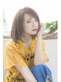 大人かわいい　ストレート　ミディアム
