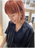 ペールピンクオレンジのぱつっとボブ