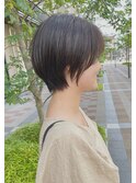 大人可愛いくびれショートヘア