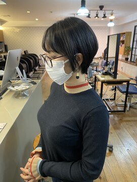 コミレ(COMILE) ナチュラルストレート　ショートスタイル