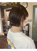 首が長く見える!ぱつっとボブ☆