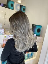 ケイアンドケイ ヘアー デザイン つつじが丘店(K&K) ホワイトバレイヤージュ！