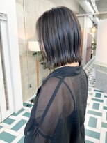 ノエ(noe)&nbsp;切りっぱなしボブ×ハイライトグレージュ