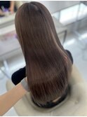 大人可愛いアッシュグレージュ髪質改善カラーストレートロング