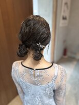 ルーブル(LOUVRE) 【Hitomi】ツインヘアアレンジ