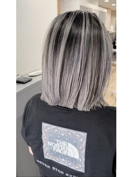 アンダーバーホワイト 広島 並木店(_WHITE) バレイヤージュシャドールーツ