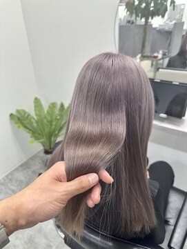 トイロ(toiro) 艶のあるラベンダーベージュ