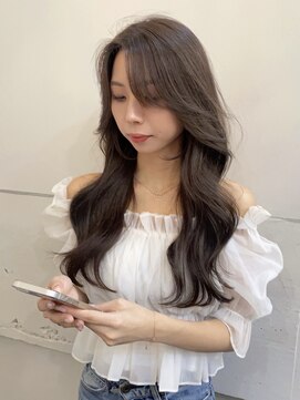 キャンバス バイ ネオリーブ 横浜西口(Canvas by neo.) 韓国レイヤーロング顔周りカット赤み消しくすみカラー【横浜】