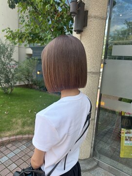 スラップ(SLAP) ミルクティーグレージュカラーボブ