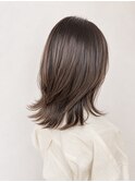透明感ミルクティーベージュのレイヤーミディアム