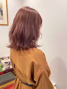 アンヘアー(UNHAIR by shiomiH) 小顔外ハネミディアムボブ ピンクベージュ