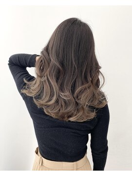 アライブ キチジョウジ(ALIVE Kichijoji) 【ALIVE吉祥寺】グラデーション＊ミルクティーグレージュ