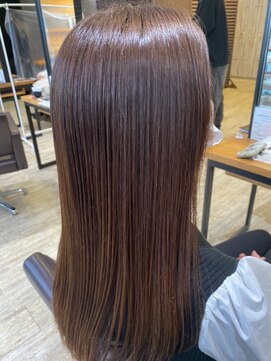 トレ(tre.) 甲子園口/髪質改善/縮毛矯正/ハイライト/酸性ストレート