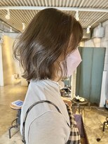 髪質改善と縮毛矯正の専門店 サンティエ(scintiller)&nbsp;大人綺麗な小顔襟足スッキリショートボブ　30代40代50代