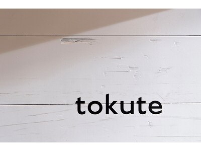 tokuteのロゴが目印[吉祥寺/ブリーチ/インナーカラー/学割U24]