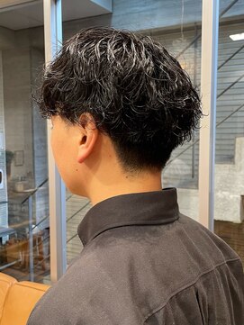 シルフィ(sylph) メンズパーマ ツイストスパイラル 波打ちパーマ