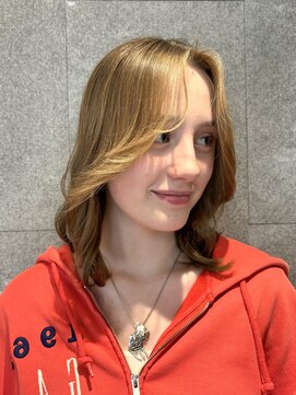 ピークアブー 原宿ハラカド(PEEK-A-BOO) 顔まわり/レイヤー/ミディアムカット/毛流れ前髪/シースルー原宿