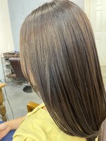 レイリー(LAiLy)&nbsp;酸性ストレート　ミディアムスタイル　ストレートヘア