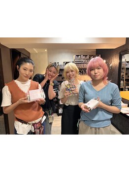 女性目線だからこそできる髪のお悩みや、理想のヘアスタイルを気軽に相談してみて♪女性目線の提案も◎