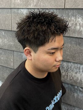 ヒュイル バイ ニアウ(Hwyl by Niau) MEN’S HAIR/スパイキーショート/アクティブショート/伊勢崎