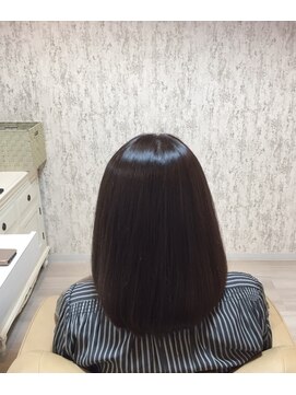 レヴィア 神栖店(revia) シルクのような艶とまとまり☆洗練されたワンカールスタイル
