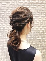 【新宿　Neolive】ふんわりアップ＊およばれアレンジ