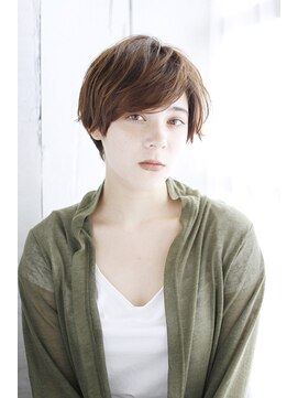 トランクイル サフリック(TRAN9UIL safric) 20代30代40代 記憶に残る小顔ショート【烏丸】#483