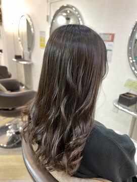 ビィーワンイースト(Be 1 EAST) Aラインラウンドレイヤー【希望が丘/Be-1】