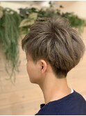 【bluem】ツーブロックシルバーマッシュショート