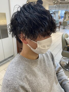 テトラ バイ ネオリーブ 横浜西口店(tetra by neolive) 横浜★前下がりマッシュのツイストスパイラル