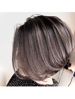 ファムバイアヴァンス(Femme by AVANCE.)&nbsp;似合わせカット×デザインカラー