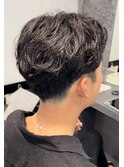 刈り上げパーマスタイル
