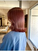 小顔ミディアム切りっぱなし外ハネボブくびれミディ