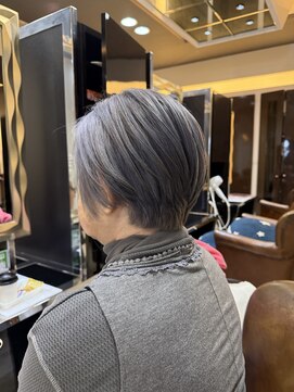 アウラ 砺波店(AULA) 白髪ブリーチ